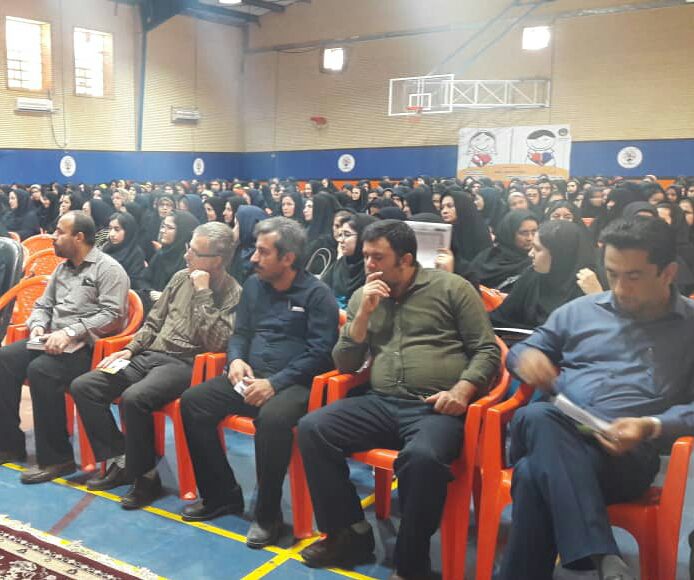 با حضور جمعی از مسئولین،زنگ عاطفه و مهربانی در مدارس شهرستان مسجدسلیمان نواخته شد با حضور جمعی از مسئولین،زنگ عاطفه و مهربانی در مدارس شهرستان مسجدسلیمان نواخته شد