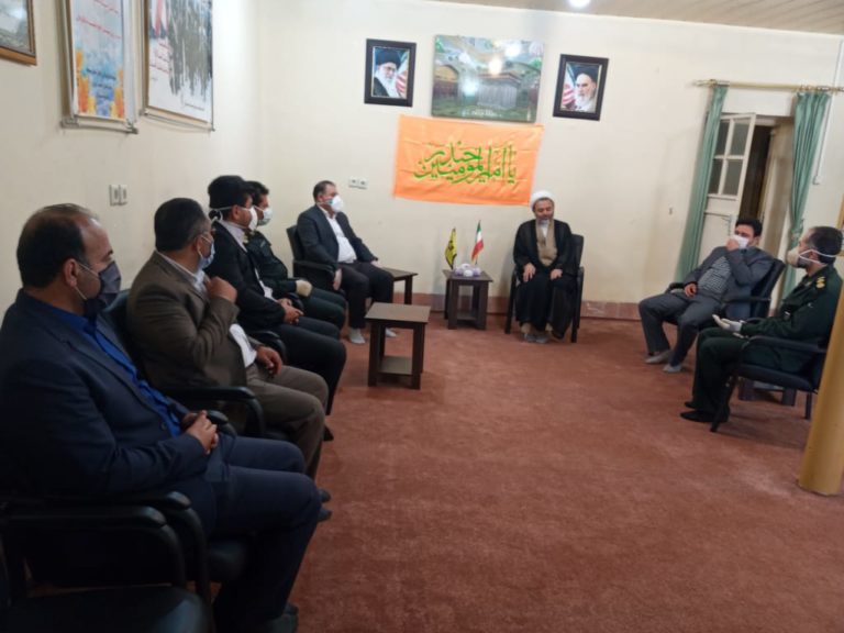دیدار فرماندار و اعضاء شورای تامین مسجدسلیمان با امام جمعه شهرستان/حجت السلام امینی:از زحمات و تدابیر خوب فرماندار و شورای تامین شهرستان مسجدسلیمان در پیشگیری از شیوع کرونا تشکر می کنم/وضعیت سایت دفن زباله شهرداری مسجدسلیمان فاجعه بار است و انتطار داریم اعضاء شورای شهر اقدام جدی کنند/فرماندار مسجدسلیمان:همدلی و تعامل مسئولان،شورای تامین و مردم دلیل اصلی  ایجاد وضعیت مطلوب در شهرستان است