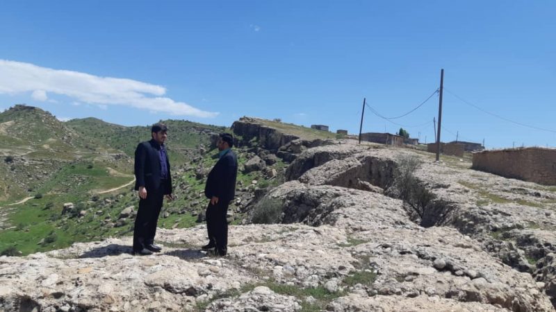 بازدید رئیس اداره مخابرات مسجدسلیمان از روستای سچهگان علیا از توابع بخش گلگیر