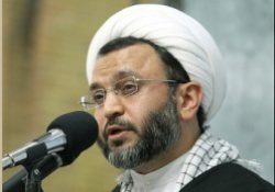امام جمعه مسجدسلیمان:اگر دولت های مختلف مثل نیروهای نظامی و وزارت اطلاعات عمل می کردند اکنون وضعیت بهتری داشتیم/مواضع انقلابی اخیر رییس جمهور در دفاع از نیروهای نظامی جای خوشحالی دارد