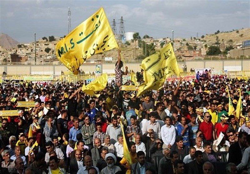 هواداران نفت مسجدسلیمان در راه پایتخت/طلایی پوشان مسجدسلیمان در تهران تنها نیستند هواداران نفت مسجدسلیمان در راه پایتخت/طلایی پوشان مسجدسلیمان در تهران تنها نیستند