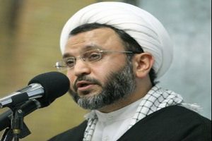 حجت الاسلام امینی امام جمعه مسجدسلیمان:هرجا از گفتمان امامزادگان،گفتمان انقلابی گری و فساد ستیزی فاصله گرفتیم دچار پسرفت شدیم/اوضاع فعلی شورای شهر نگران کننده است و باب خیرخواهانه به شورای شهر مسجدسلیمان عرض می کنم آنطور که باید، انتظارات مردم را برآورده نکردید/امیدوارم در مدت باقی مانده کارنامه قابل قبولی را ارائه بدهید زیرا کارنامه فعلی،قابل قبول نیست/چرا جلسات شورای شهر بصورت خانگی گرفته می شود وقتی که باید در صحن علنی و در حضور خبرنگاران برگزار شود؟