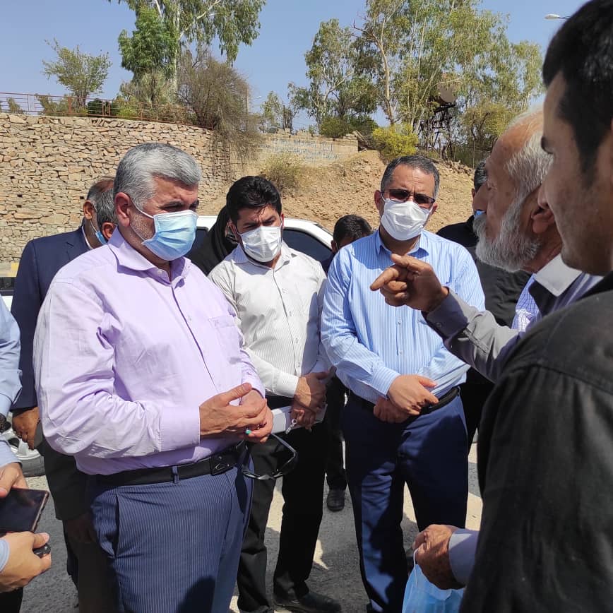 حضور نماینده مردم در مجلس شورای اسلامی و جمعی از مسئولین در جمع اهالی روستاهای بخش مرکزی