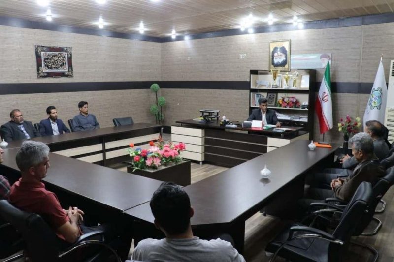 بررسی مشکلات شهرک سیمرغ با حضور مهدی رضایی فرد سرپرست شهرداری مسجدسلیمان