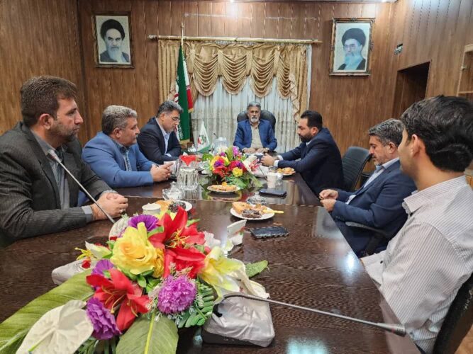 جلسه تعامل بین شهرداری و شورای اسلامی شهر مسجدسلیمان برگزار گردید جلسه تعامل بین شهرداری و شورای اسلامی شهر مسجدسلیمان برگزار گردید