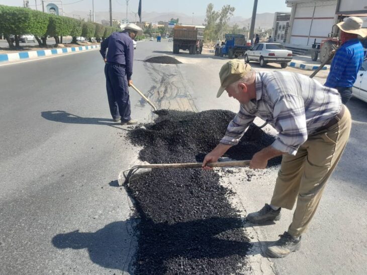 آغاز عملیات لکه گیری آسفالت محور میدان دانشگاه آزاد، حد فاصل میدان شهید بهنام محمدی