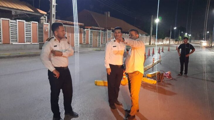 نصب جداکننده ترافیکی از محور میدان یاعلی حدفاصل میدان خبرنگار نصب جداکننده ترافیکی از محور میدان یاعلی حدفاصل میدان خبرنگار