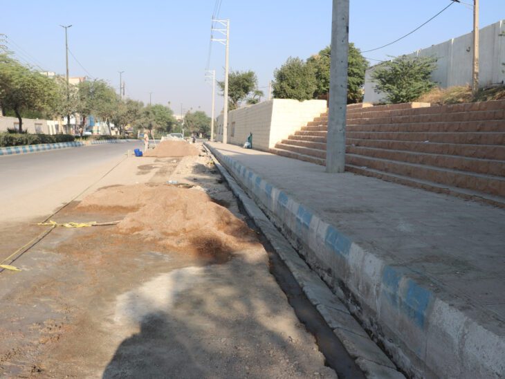عملیات احداث جوی و جدول محور سی برنج به دره اشکفت در حال انجام است