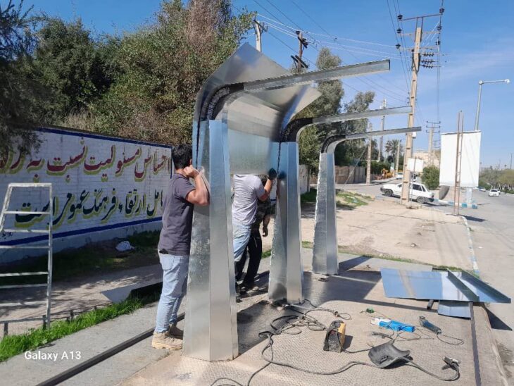 آغاز نوسازی ایستگاه های اتوبوس سطح شهر مسجدسلیمان