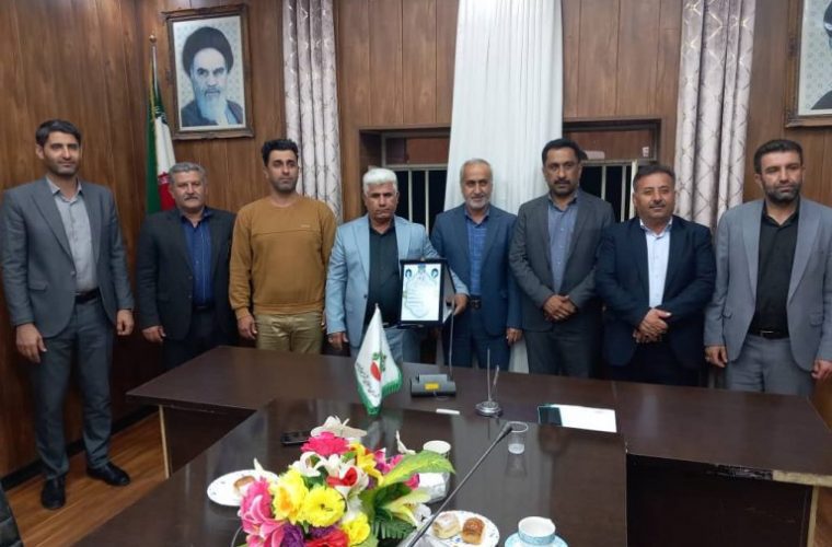 معارفه و بازگشت دو عضو شورای اسلامی شهر مسجدسلیمان به پارلمان شهری معارفه و بازگشت دو عضو شورای اسلامی شهر مسجدسلیمان به پارلمان شهری