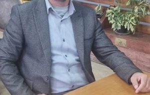 رئیس اتاق اصناف مسجدسلیمان:بازرسی و برخورد با۴۱۰ واحد صنفی فاقد مجوز در شهرستان مسجدسلیمان/نظارت مستمر اتاق اصناف در قالب گشت های مشترک بر بازار شهرستان و جریمه واحد‌های صنفی متخلف