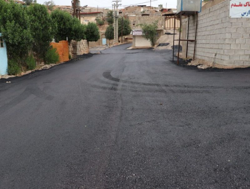 آغاز عملیات آسفالت منطقه چهاربیشه پشت کلانتری / پایان انتظار چندساله ساکنان