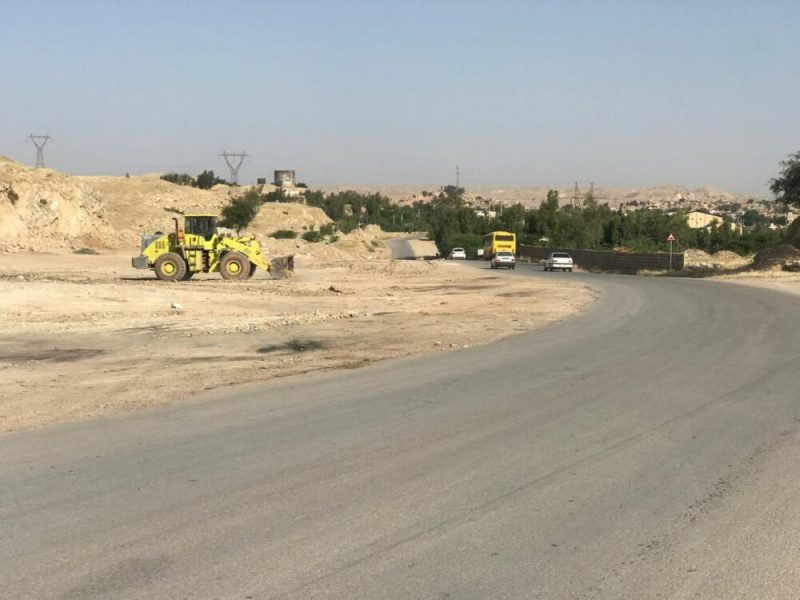 بررسی میدانی فاز دوم پروژه تعریض جاده گلف توسط شهردار و فرماندار مسجدسلیمان