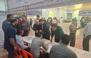 آغاز هفته وحدت با تجدید میثاق شهردار مسجدسلیمان با شهدا و برپایی میز خدمت در مصلی
