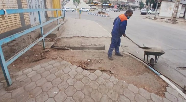 لایروبی مستمر کانال‌های سطح شهر مسجدسلیمان در دستور کار روزانه شهرداری